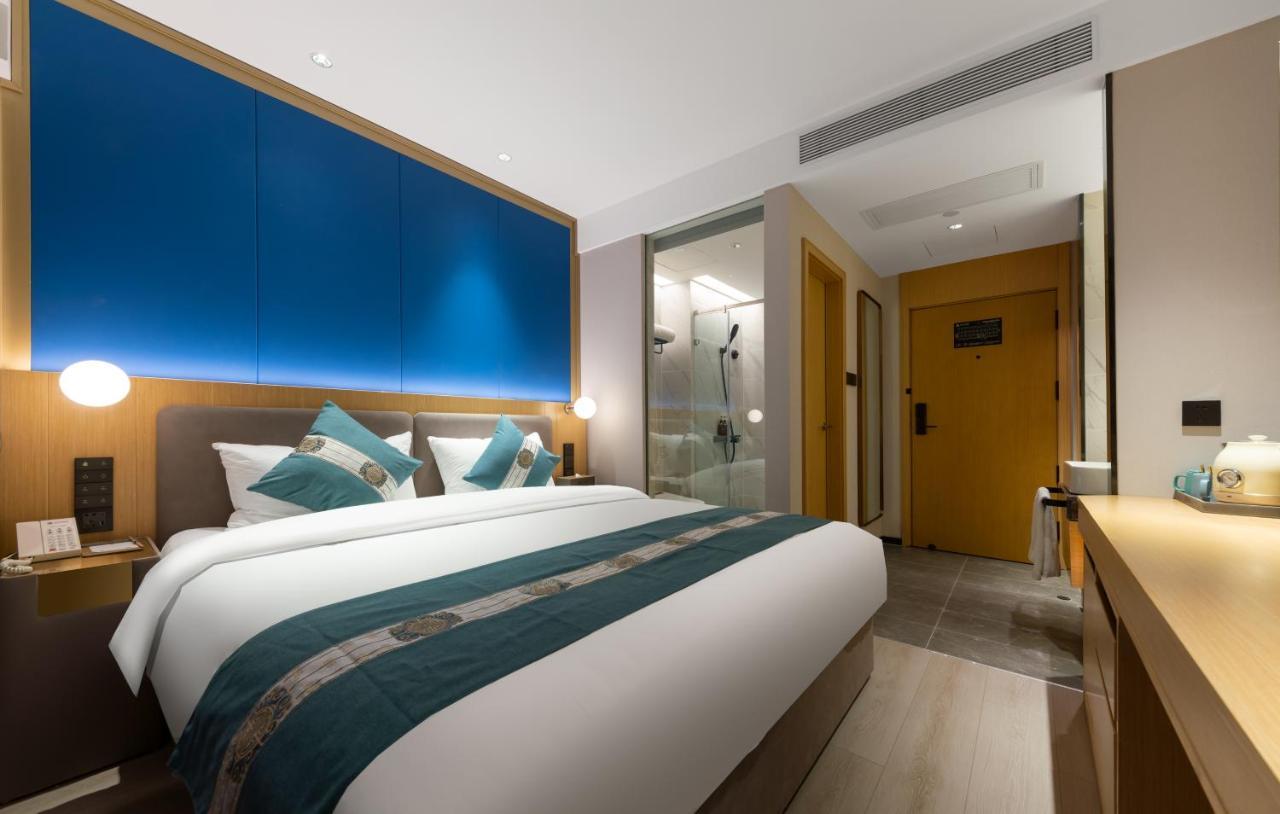 East Sacred Hotel: Tiananmen Square Proximity With Tourism Services Hotel