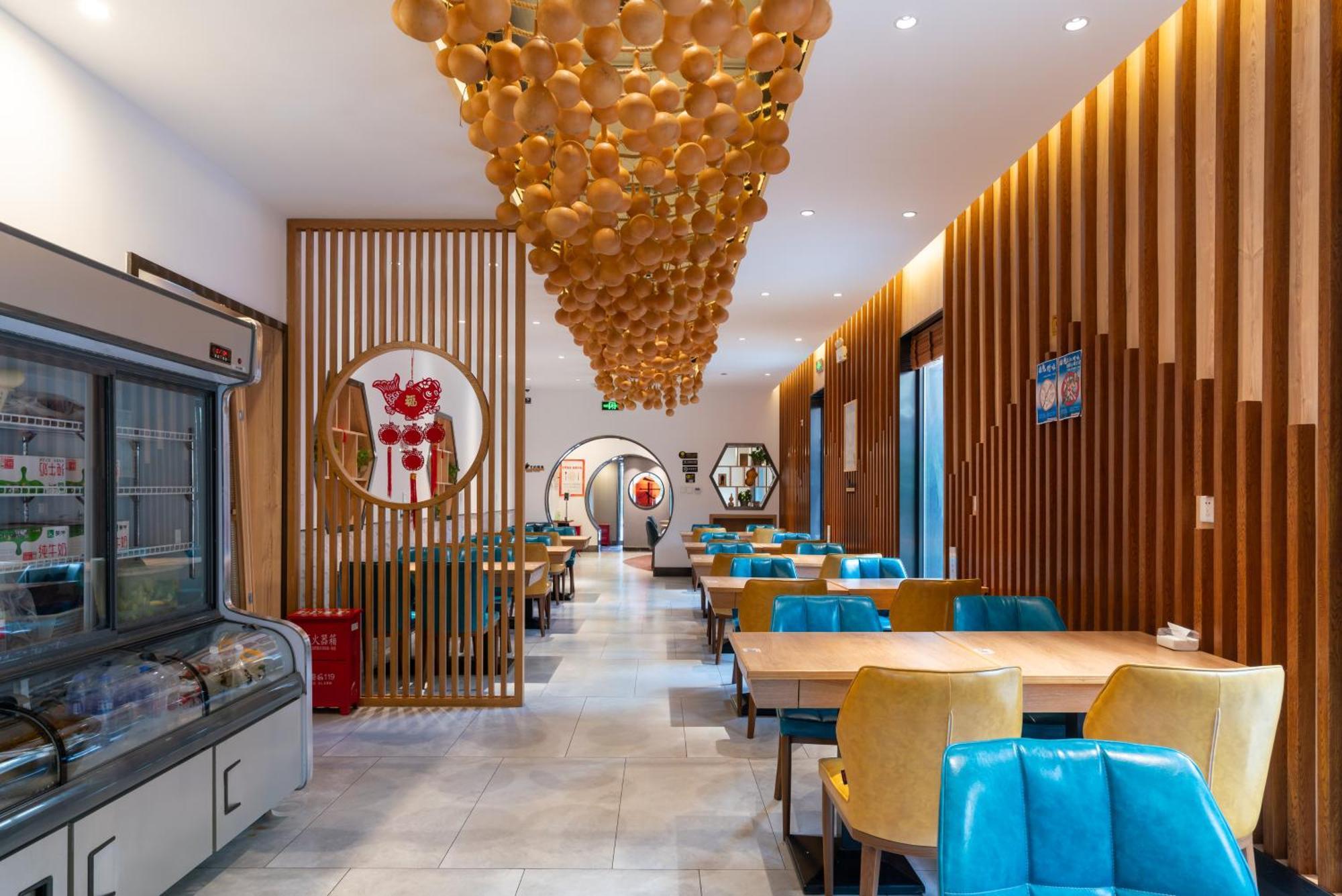 Hotel East Sacred Hotel: Tiananmen Square Proximity With Tourism Services Beijing