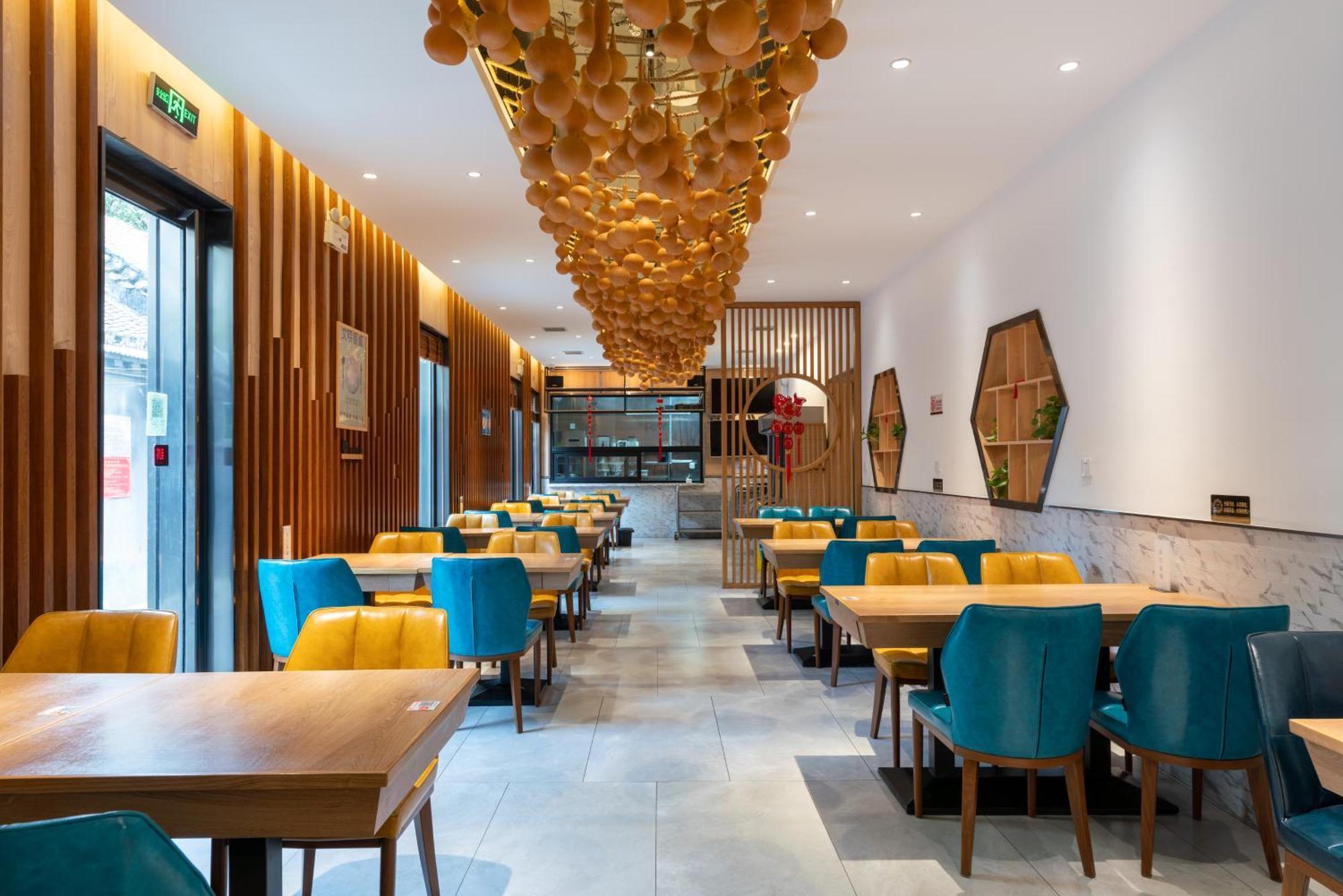 East Sacred Hotel: Tiananmen Square Proximity With Tourism Services